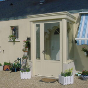 petit sas d'entrée sur mesure en alu beige en kit pour veranda d entree